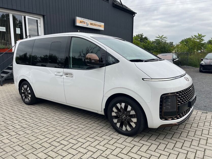 Hyundai STARIA 54.361 km 35.990 € Ahrensfelde 16356