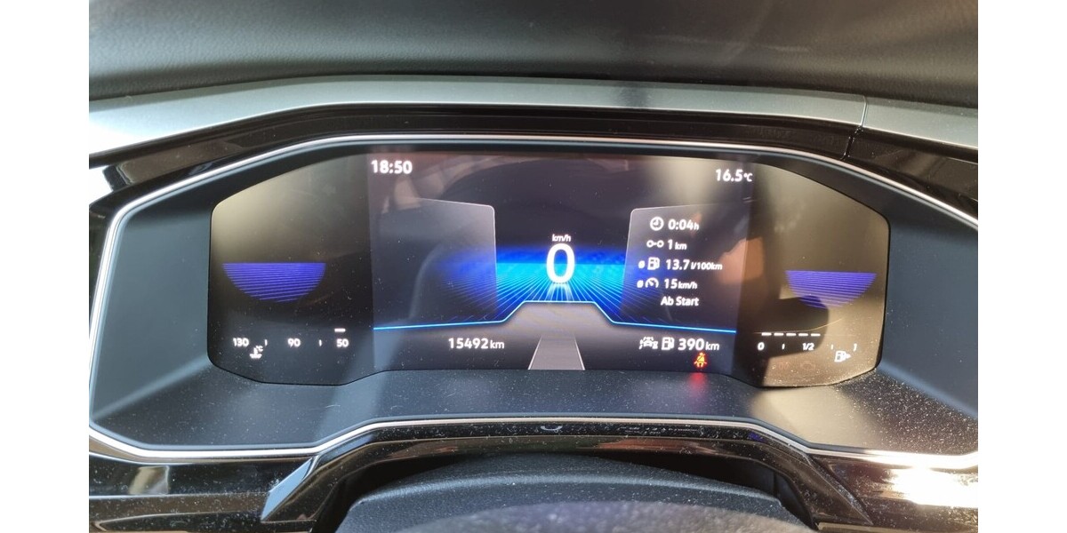 VW Taigo 16.000 km 17.500 &euro; Wolfsburg 38442