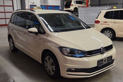 VW Touran 311.073 km 9.480 &euro; Euskirchen 53879