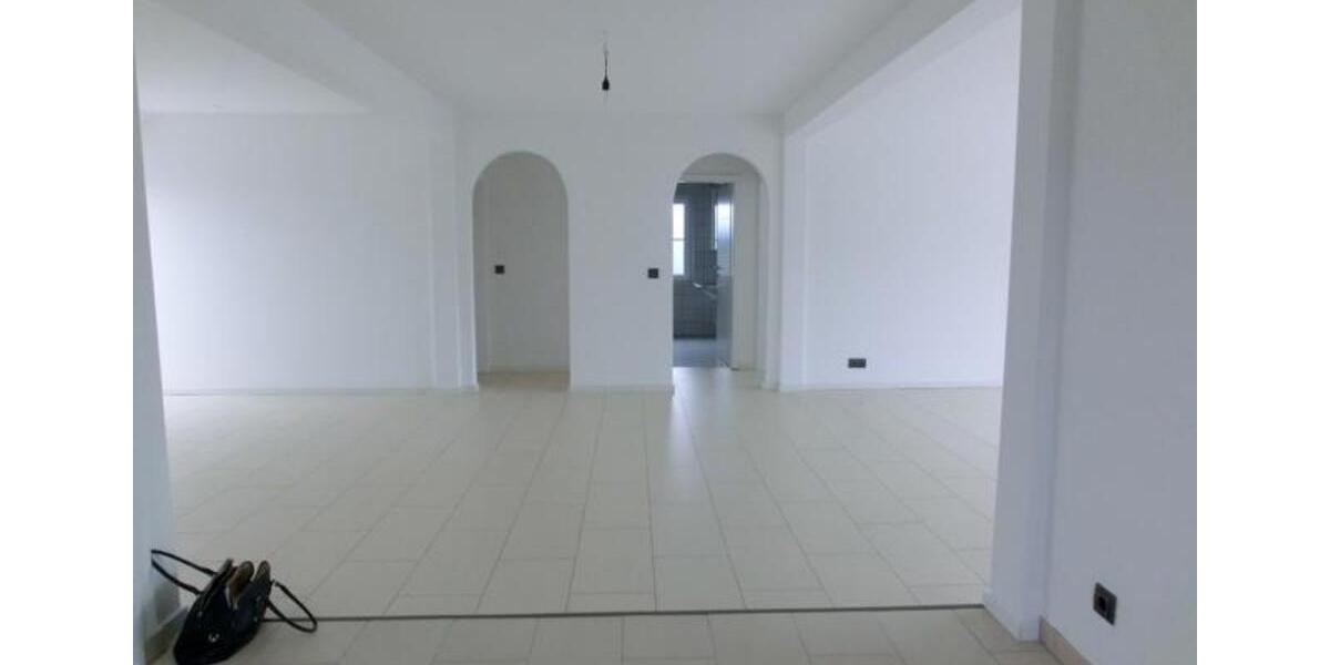 Geschmackvolle 3-Raum-Wohnung mit großem Balkon 3 zimmer