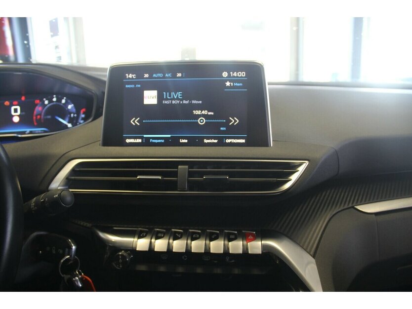 Peugeot 3008 PureTech 130 Stop&Start Crossway 39.028 km 14.980 € Euskirchen 53881