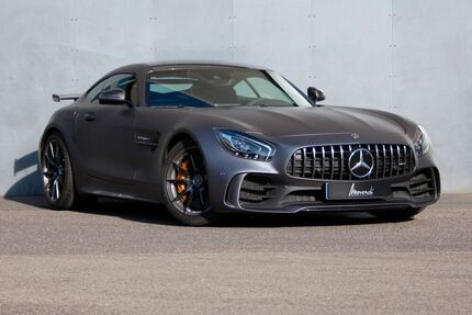 Mercedes AMG GT R