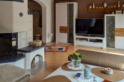 Ideal für Paare mit hohem Anspruch an Wohnkomfort: Barrierearme EG-Whg mit Gartenanteil in Eggingen 4 zimmer