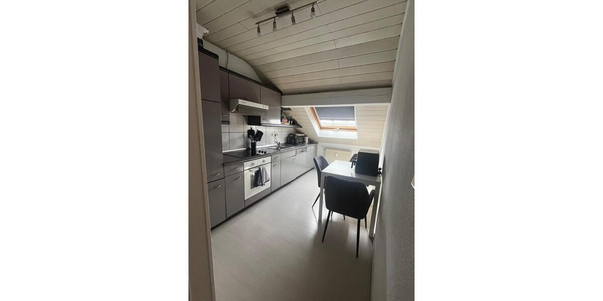 Dachgeschoßwohnung Heusweiler - 3 Zimmer, 85 m&sup2;, 510&euro; | Angebot:26225909