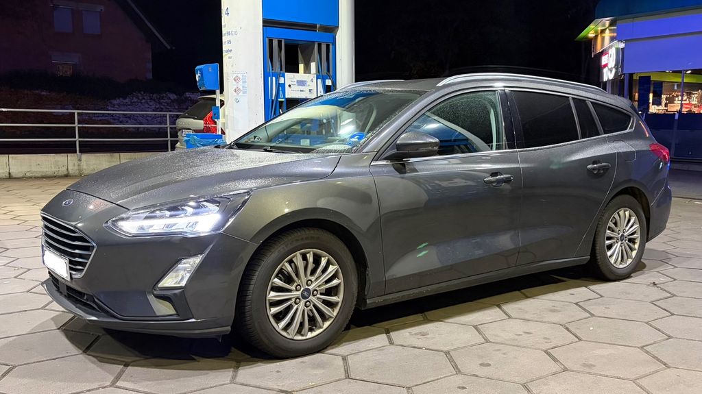 Ford Focus 150.000 km 12.800 &euro; Oberursel 61440