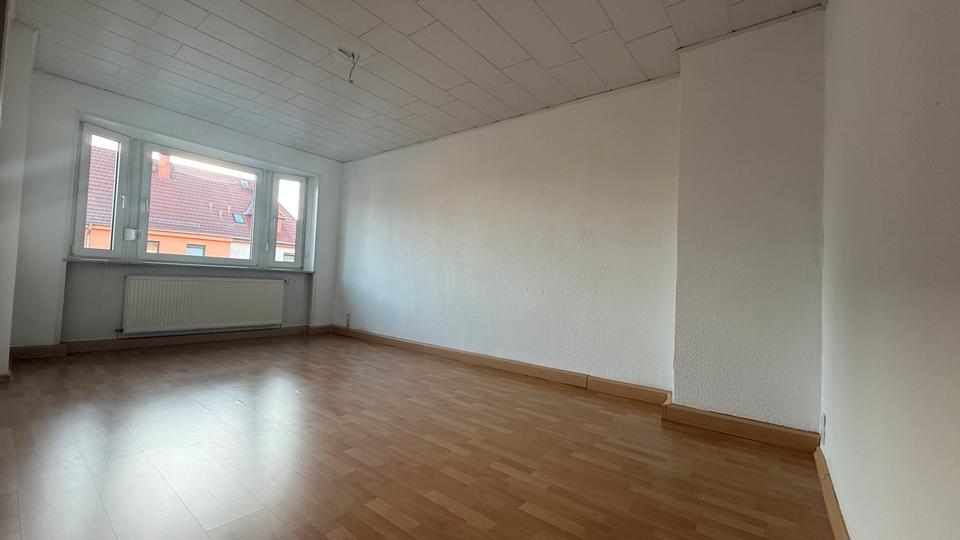 Etagenwohnung Sömmerda - 2 Zimmer, 65 m&sup2;, 649&euro; | Angebot:26409188