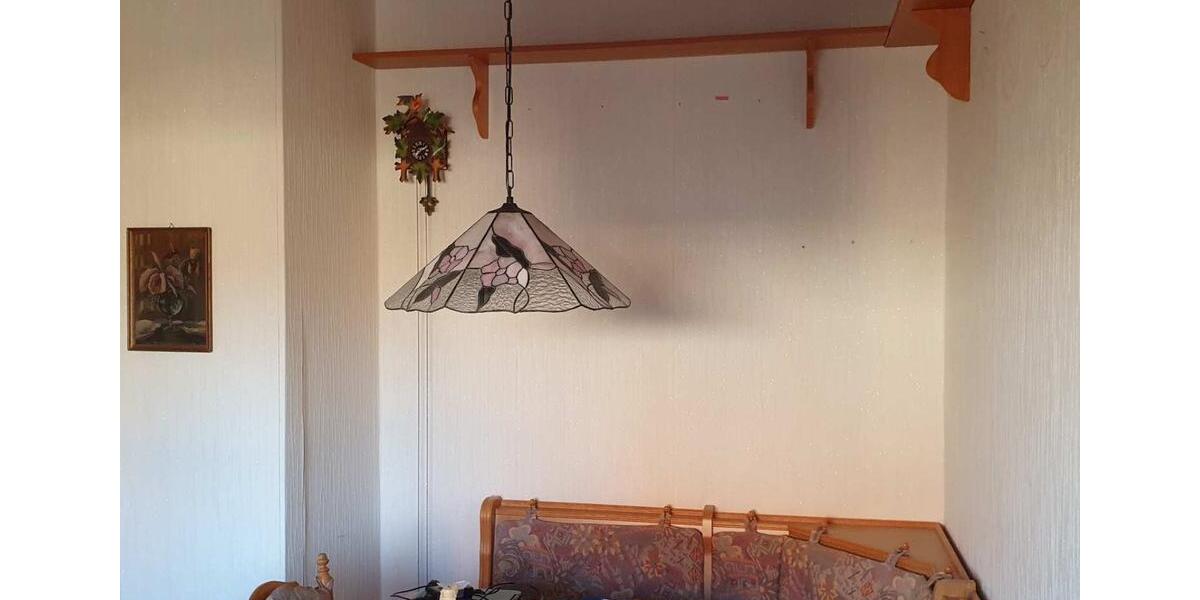 Teilmöbliertes Haus (DHH) mit Garten und Garage zur Miete 5 zimmer