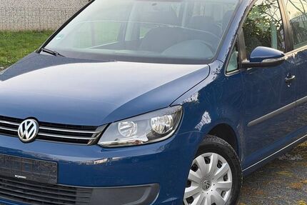 VW Touran 278.407 km 4.999 &euro; Solingen 42699