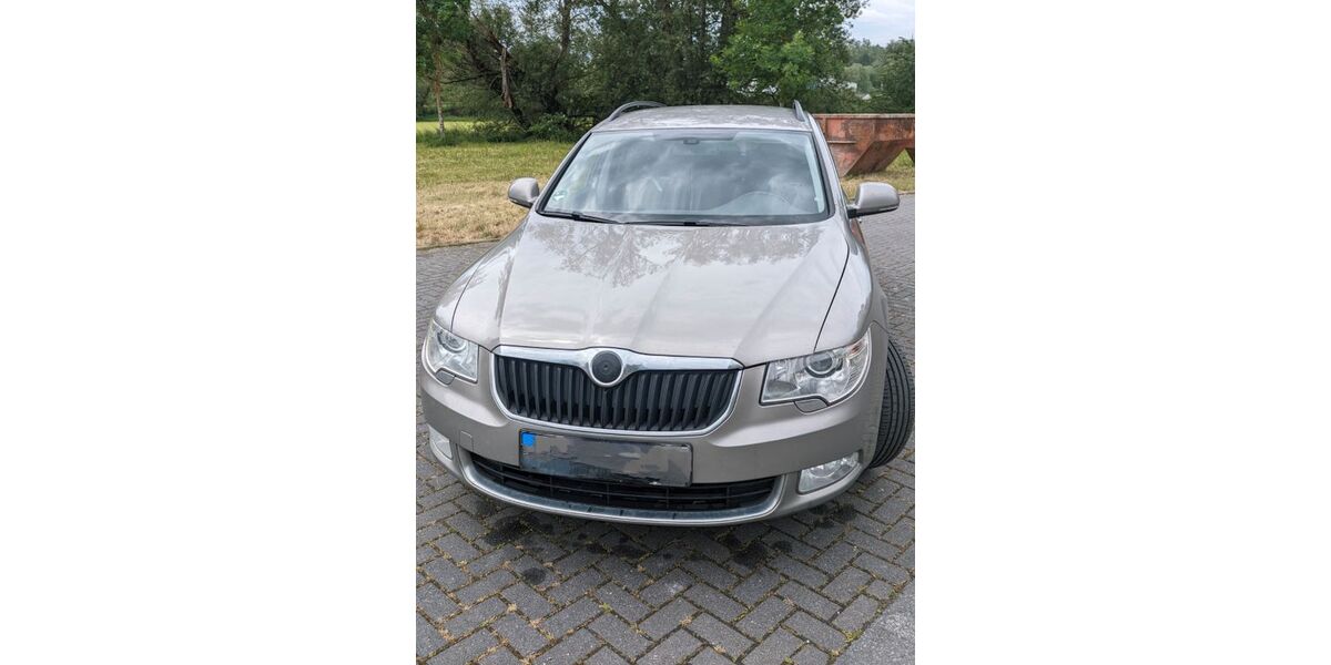 Skoda Superb 293.300 km 5.200 &euro; Hünfelden 65597