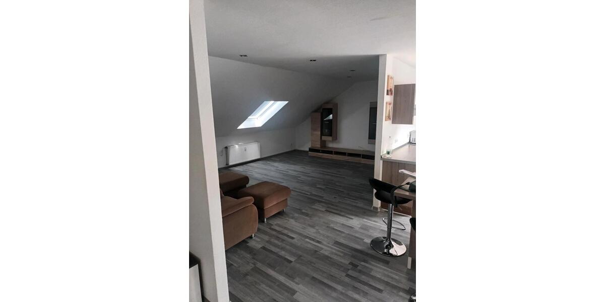 Dachgeschoßwohnung Rennerod - 4 Zimmer, 118 m&sup2;, 125.000&euro; | Angebot:26840332