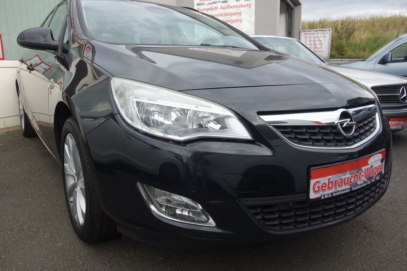 Opel Astra 225.000 km 2.790 € Hof 95030