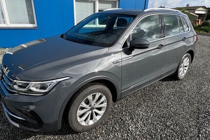 VW Tiguan 52.000 km 25.499 &euro; Lensahn 23738