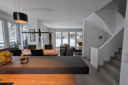 Haus Kassel Harleshausen - 4 Zimmer, 133 m&sup2;, 2.000&euro; | Angebot:25349027