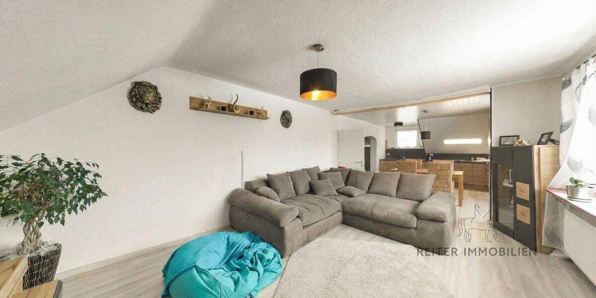 Mehrfamilienhaus, Wohnhaus Hünfeld-Nüst Nüst - 8 Zimmer, 156 m&sup2;, 429.000&euro; | Angebot:25703752