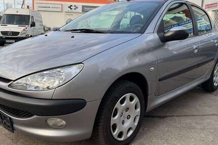 Peugeot 206 74.256 km 2.900 &euro; Berlin 13127
