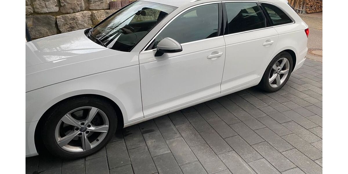 Audi A4 109.000 km 15.400 &euro; Anger 83454