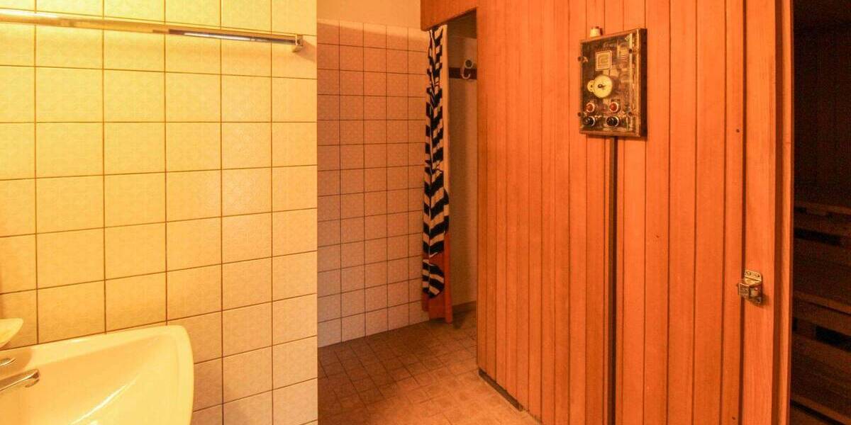 Einfamilienhaus Pfullingen - 7 Zimmer, 229 m&sup2;, 649.000&euro; | Angebot:26037218