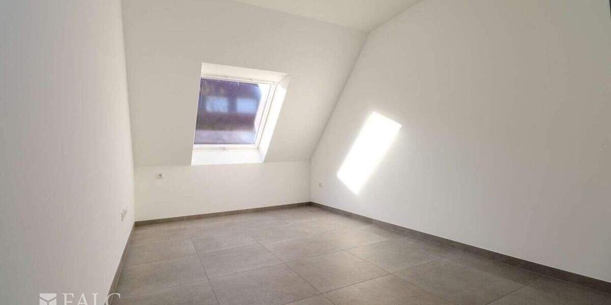 Reihenendhaus Duisburg Buchholz - 5 Zimmer, 117 m&sup2;, 1.700&euro; | Angebot:24689721