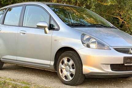 Honda Jazz 140.000 km 2.680 &euro; Bremen 28197