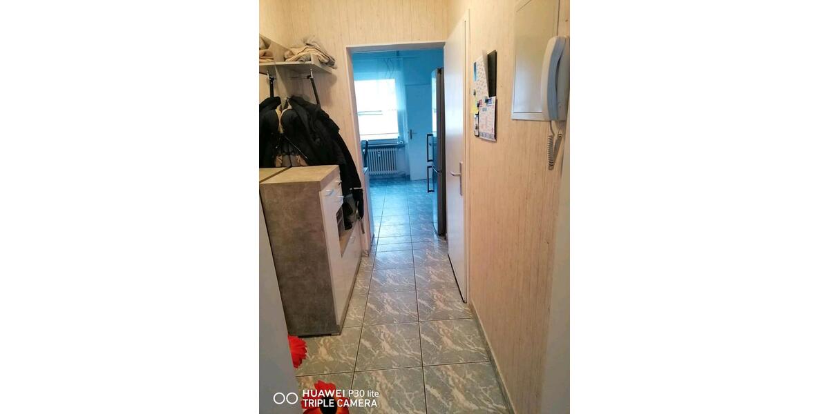 Helle 3-Zimmer-Wohnung + Küche + Bad zu vermieten. 3 zimmer