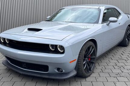 Dodge Challenger 38.000 km 36.999 &euro; Pfullingen 72793