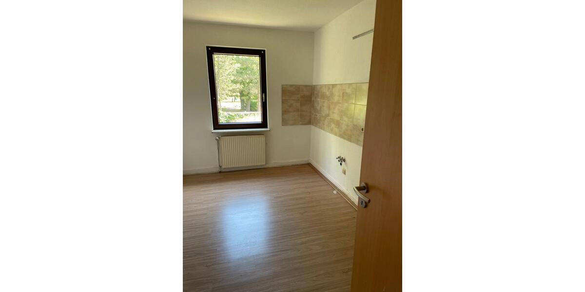Etagenwohnung Nienburg (Saale) - 3 Zimmer, 125 m&sup2;, 650&euro; | Angebot:26406860