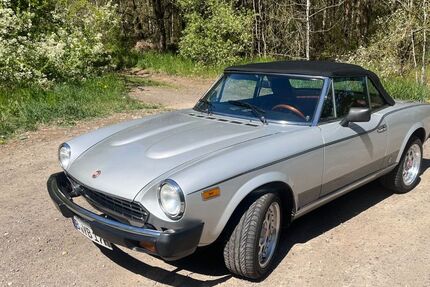 Fiat 124 Spider 150.000 km 14.999 &euro; Berlin 12524
