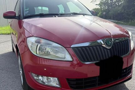 Skoda Fabia 86.000 km 4.900 &euro; München 80999