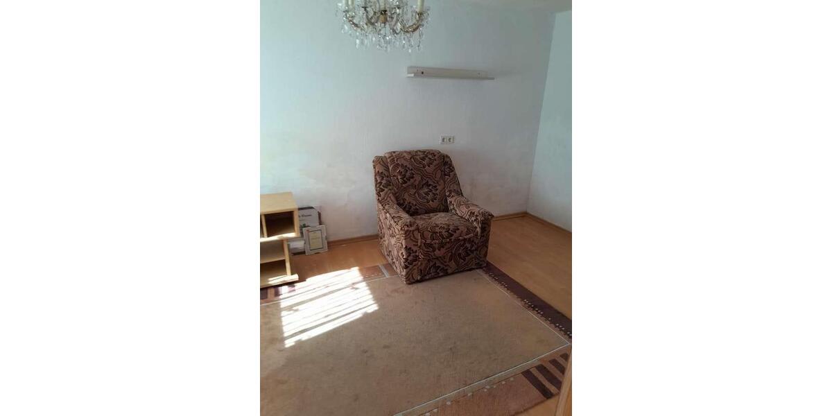 Reihenhaus Neunburg vorm Wald - 10 Zimmer, 101 m&sup2;, 130.000&euro; | Angebot:26521373
