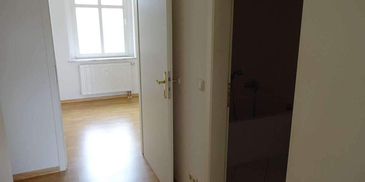 Etagenwohnung Zwickau Marienthal - 2 Zimmer, 43 m&sup2;, 51.600&euro; | Angebot:25747171