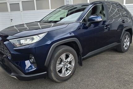 Toyota RAV 4 42.550 km 31.500 &euro; Langenenslingen 88515