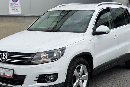 VW Tiguan 123.723 km 10.990 &euro; Alsdorf 52477