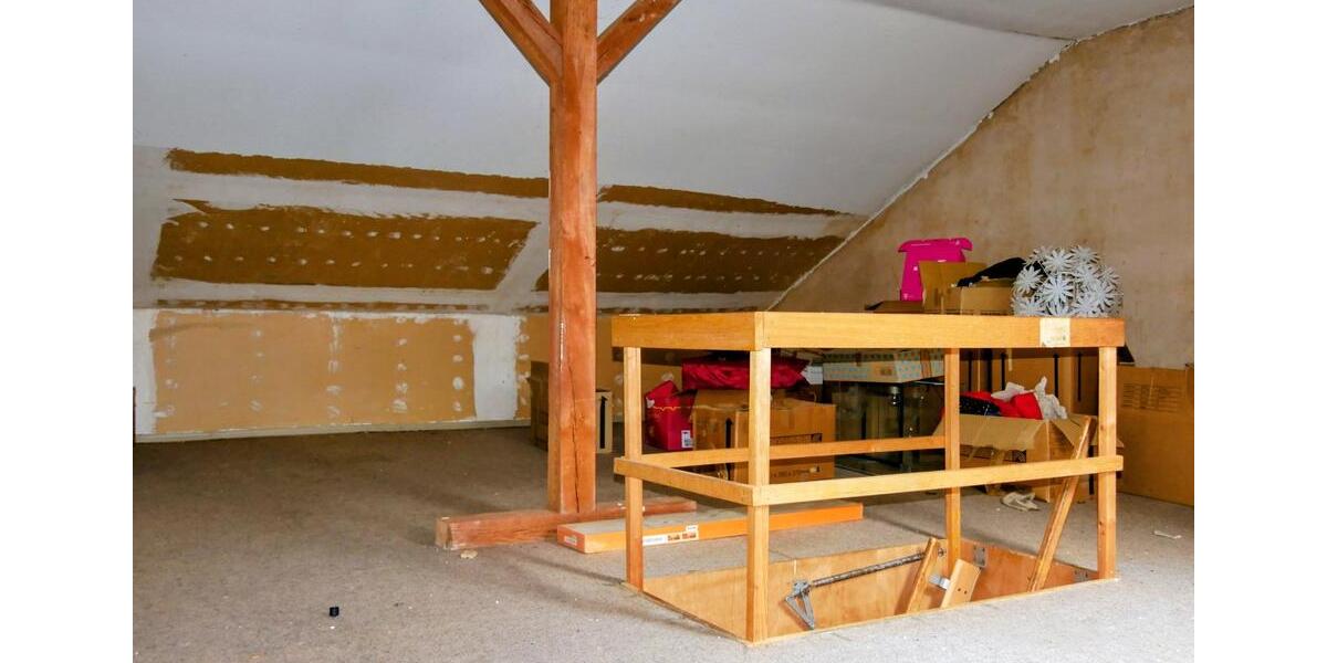 Reihenhaus Kaiserslautern Bahnheim - 4.5 Zimmer, 144 m&sup2;, 1.700&euro; | Angebot:24775540