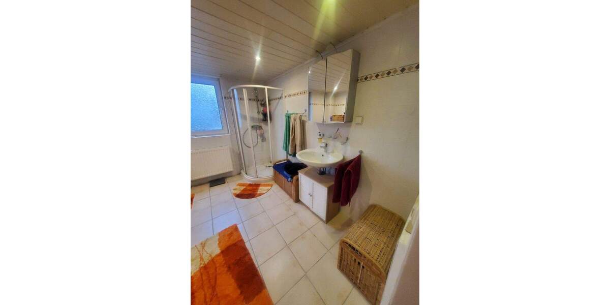 Doppelhaushälfte Rheinberg Orsoy - 7 Zimmer, 126 m&sup2;, 350.000&euro; | Angebot:25781574
