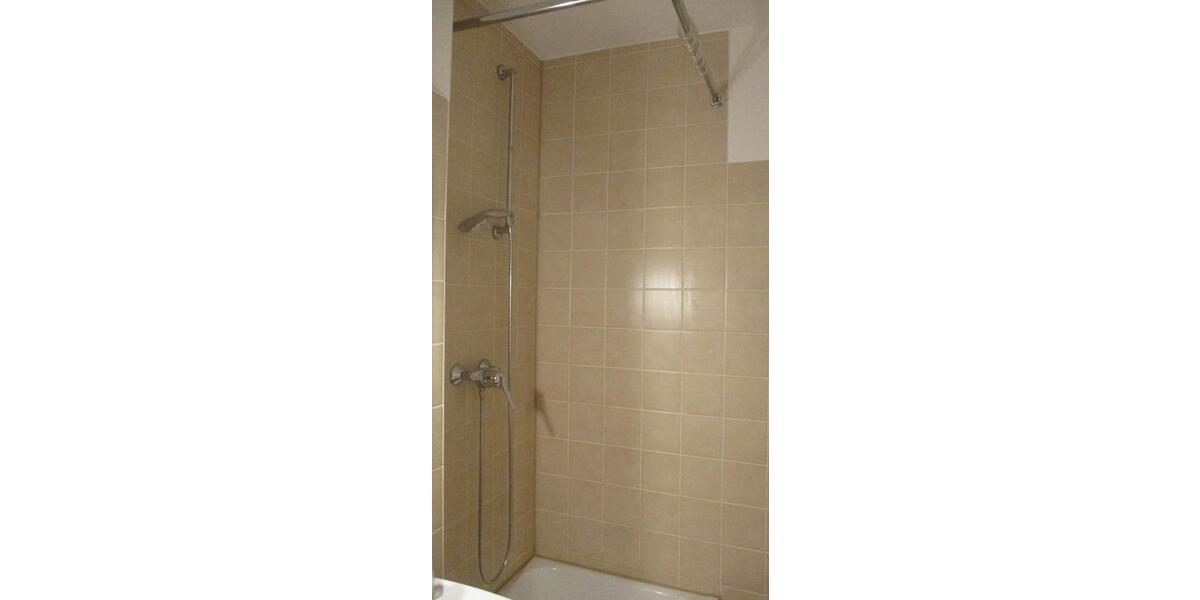 Degerloch 2,5 Zi. mit Küche, Balkon, Gäste-WC usw. provisionsfrei 2.5 zimmer