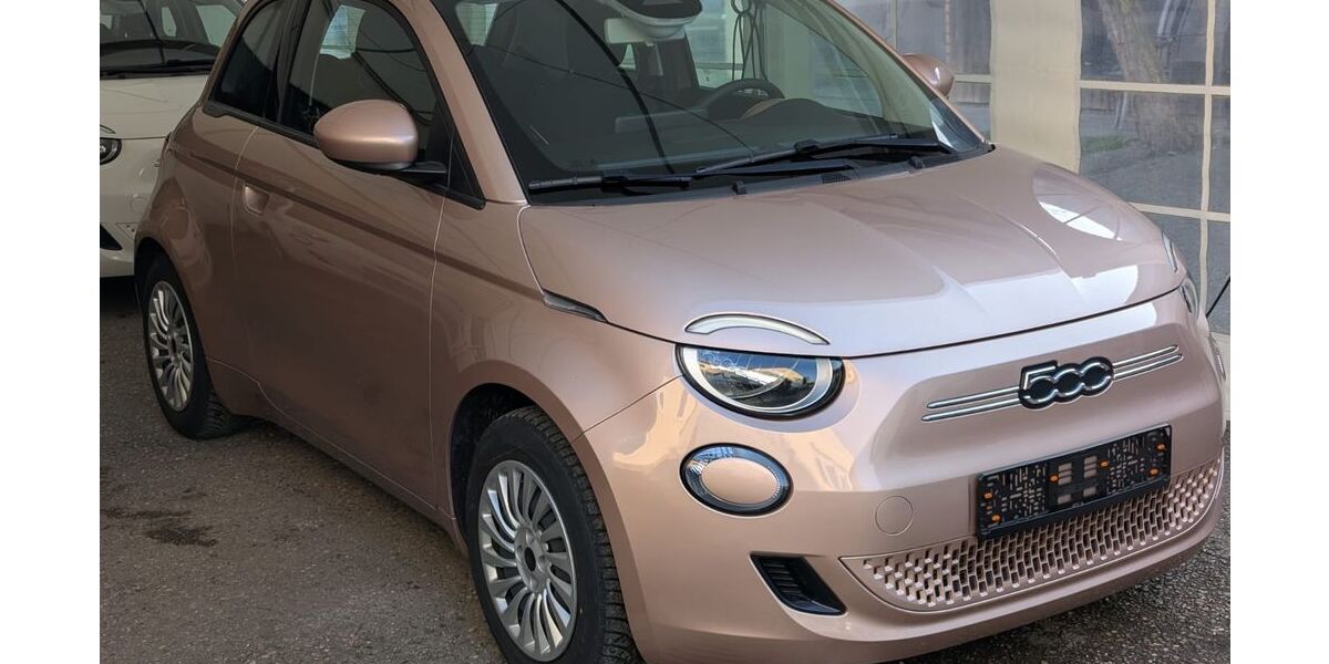 Fiat 500e 12.200 km 15.800 &euro; Langenmosen 86571