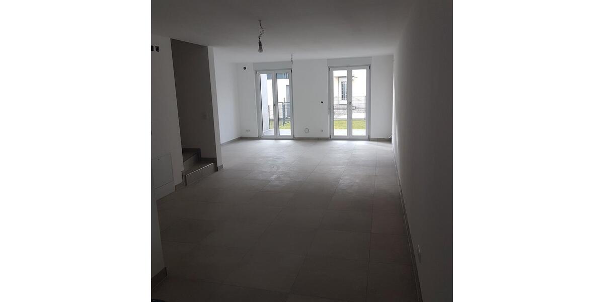 Reihenhaus Augsburg Haunstetten-Siebenbrunn - 5 Zimmer, 138 m&sup2;, 2.270&euro; | Angebot:26539126
