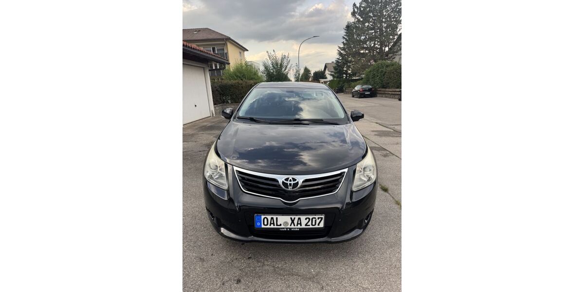 Toyota Avensis 225.000 km 4.200 &euro; Marktoberdorf 87616