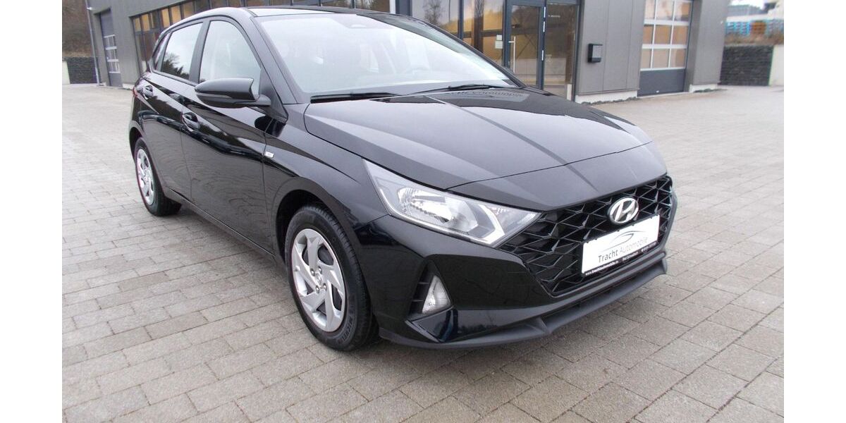 Hyundai i20 29.000 km 15.900 &euro; Bad Schwalbach 65307