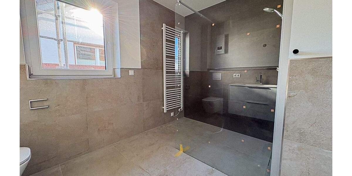 Etagenwohnung Bad Neuenahr-Ahrweiler Ahrweiler - 4 Zimmer, 100 m&sup2;, 1.260&euro; | Angebot:25606339