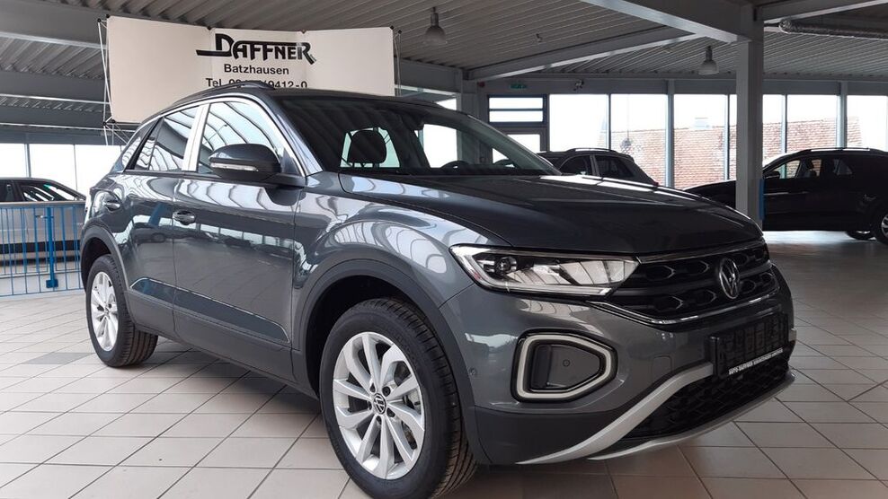 VW T-Roc 1.900 km 31.490 € Batzhausen 92358