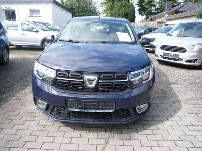 Dacia Sandero 54.000 km 7.499 € Trappenkamp 24610