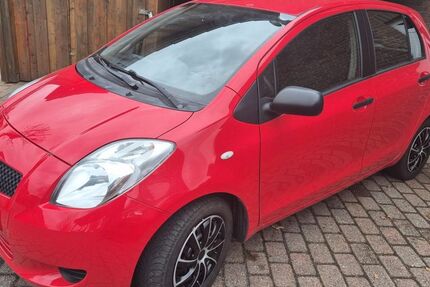 Toyota Yaris 176.000 km 1.900 &euro; Lentföhrden 24632