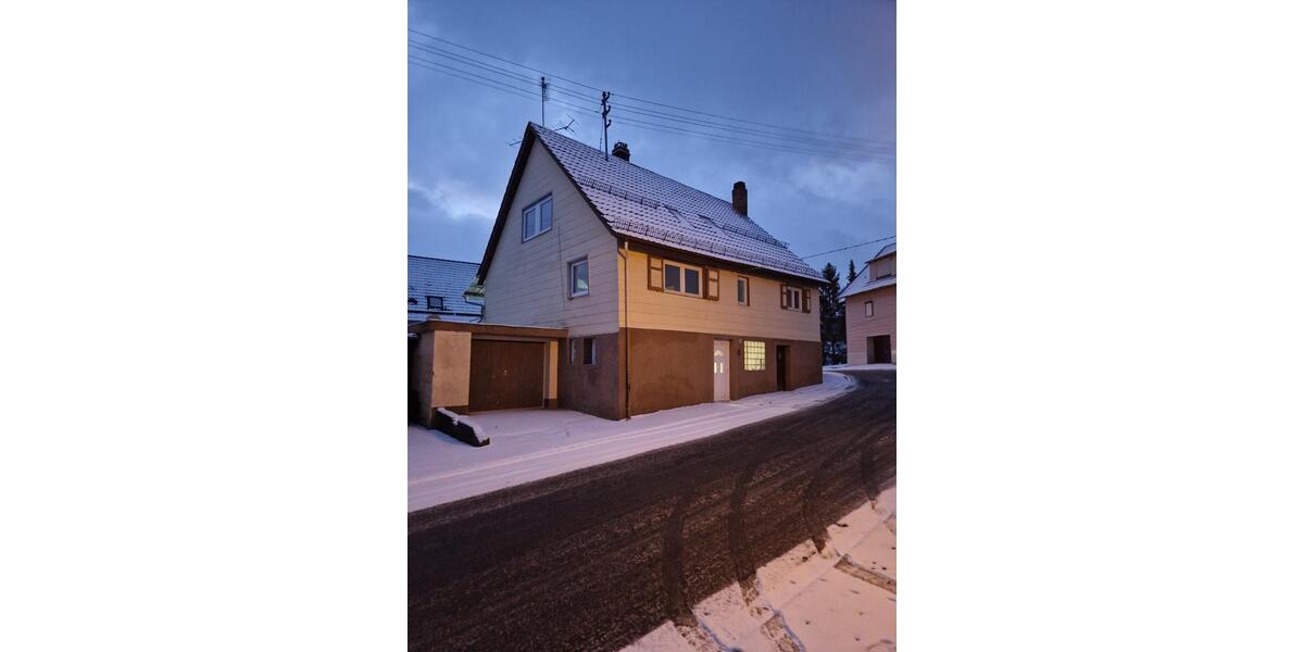 Einfamilienhaus Buchen (Odenwald) - 8 Zimmer, 155 m&sup2;, 1.200&euro; | Angebot:25824301