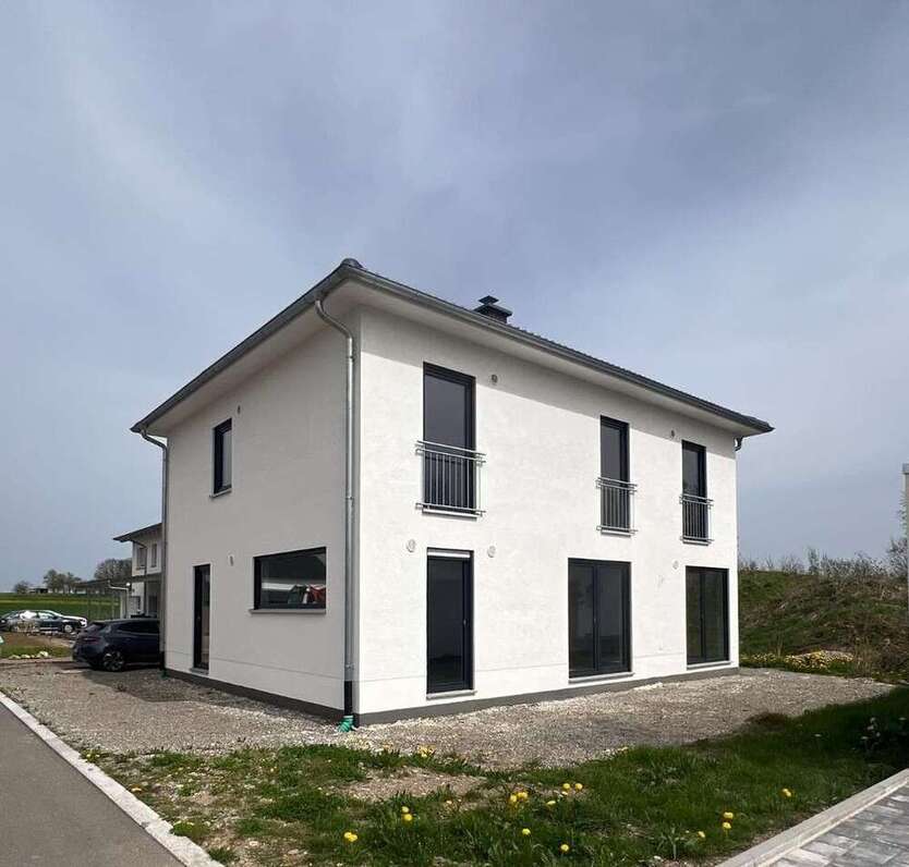 Haus zum Kaufen in Jettkofen 490.750 € 141.94 m²