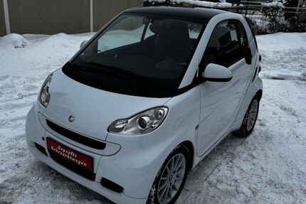 Smart ForTwo 124.480 km 5.090 &euro; Hamburg 21029