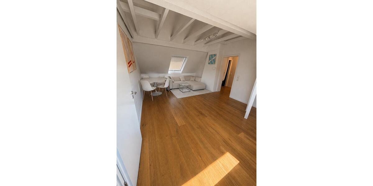 Dachgeschoßwohnung Köln Ehrenfeld - 2 Zimmer, 56 m&sup2;, 269.000&euro; | Angebot:27096072