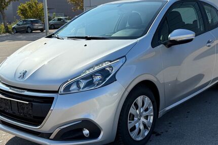 Peugeot 208 72.000 km 3.999 € Schwabmünchen 86830