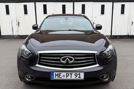 INFINITI QX70 170.000 km 15.999 &euro; Mettmann 40822
