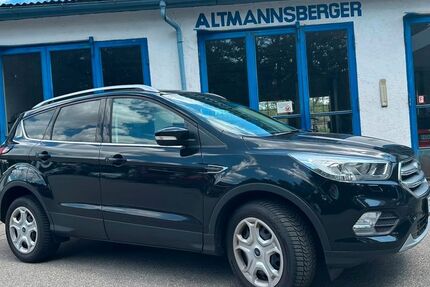 Ford Kuga 105.300 km 11.900 &euro; Bad Griesbach 94086